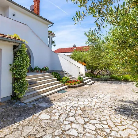 Stunning Apartment In Malinska * Malinska
