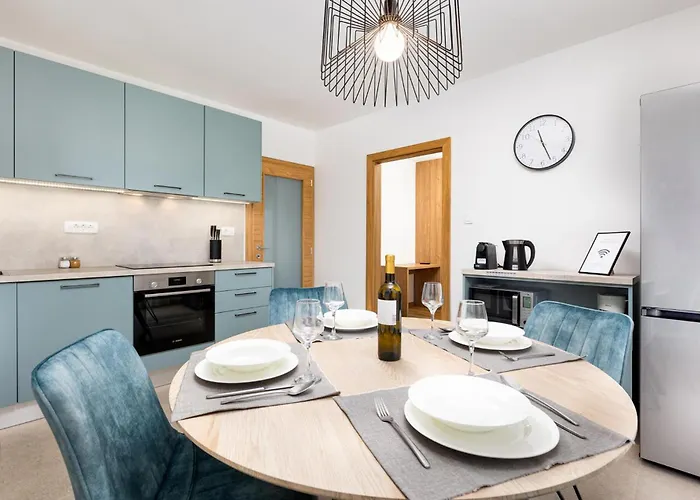 2 Bedroom Lovely In Διαμέρισμα
